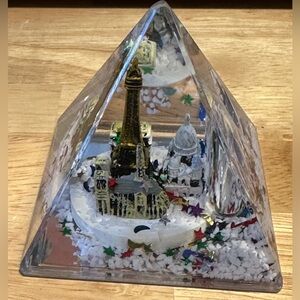 Jumi Pyramid Confetti Pen Pencil Holder